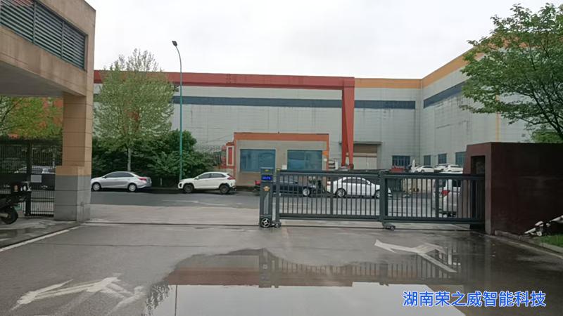 12.5米铝合金平移门安装完工-湖南荣之威长沙案例