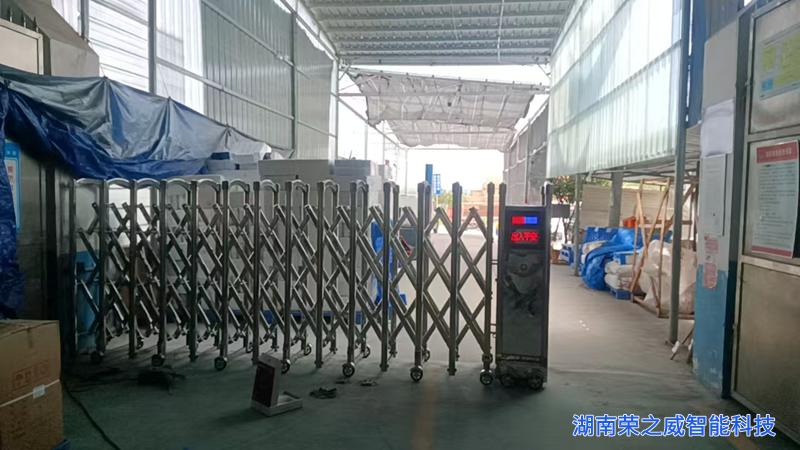 电动伸缩门轨道施工-长沙电动门厂家-湖南荣之威